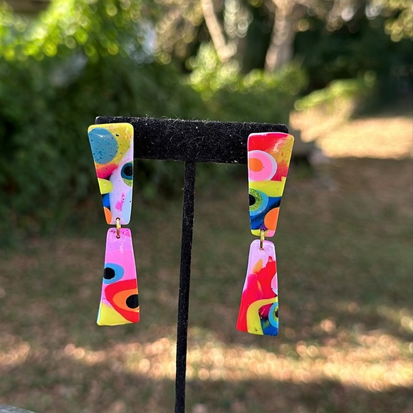 Abstract Multi-Color Drop Statement Earrings - Picture 3 of 5
